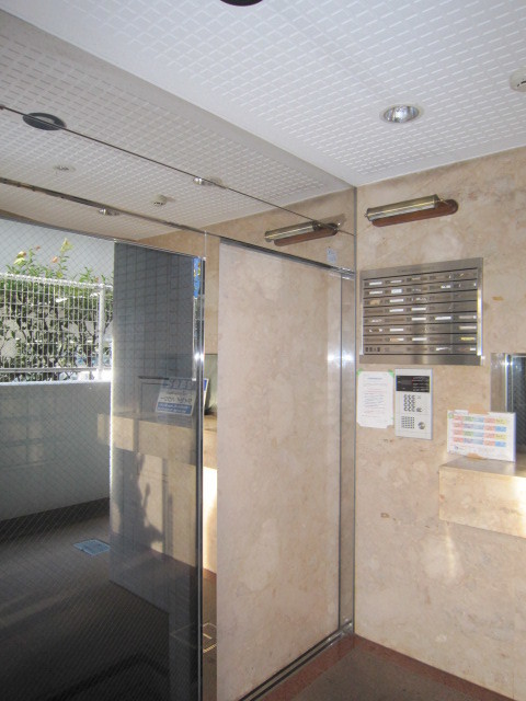 セキュリティ　オートロックあります