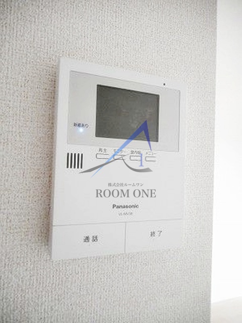 セキュリティ　モニター付きインターホンです。