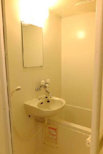 バス・シャワールーム　一人暮らしにも嬉しいバス・トイレ別