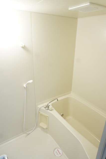 バス・シャワールーム　追焚給湯付きのバスルーム