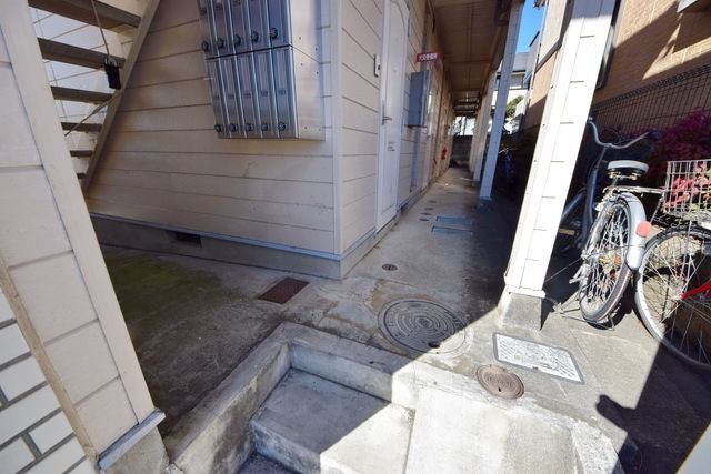 エントランス　★集合ポストあります★