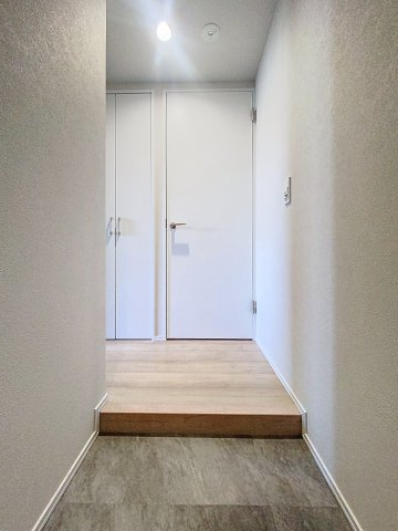 玄関　収納もある玄関です