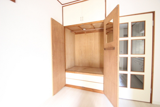 収納　※別号室の写真です