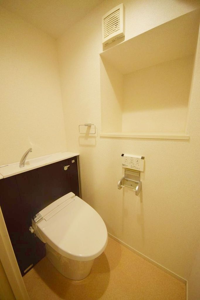 トイレ　★お部屋探しは株式会社タウンハウジング東京まで★