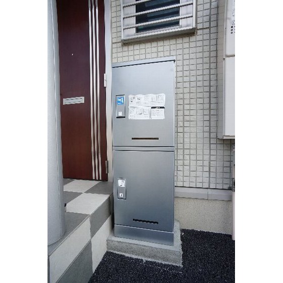 その他　宅配ボックスあり