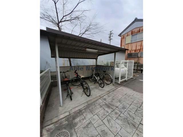 名鉄西尾線 西尾駅 バス乗車時間：20分 最寄りバス停で下車 徒歩2分 2階建 築19年の外観写真
