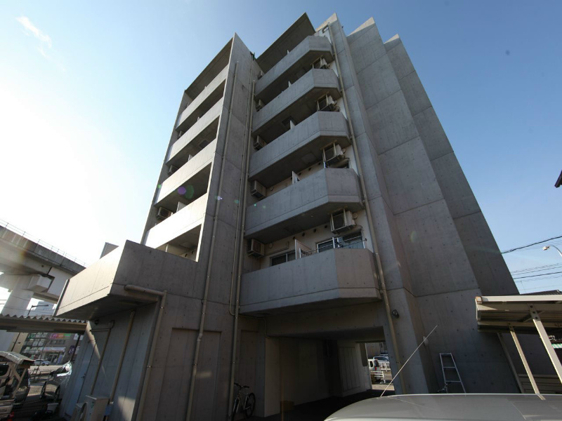 建物外観　外観　オートロック完備　外壁コンクリート　デザイナーズ