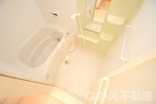 バス・シャワールーム　ゆったり過ごせるお風呂です