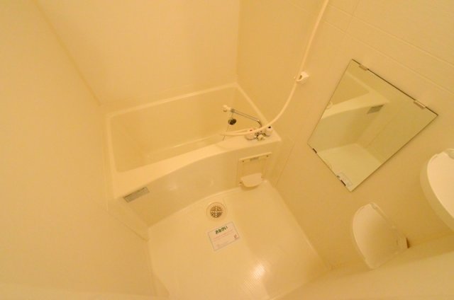 バス・シャワールーム　バストイレ別でおすすめです！