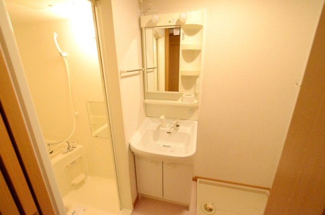 洗面設備　洗髪洗面化粧台付き♪