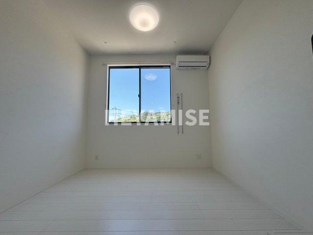 居室・リビング　※室内画像は別号室のもの