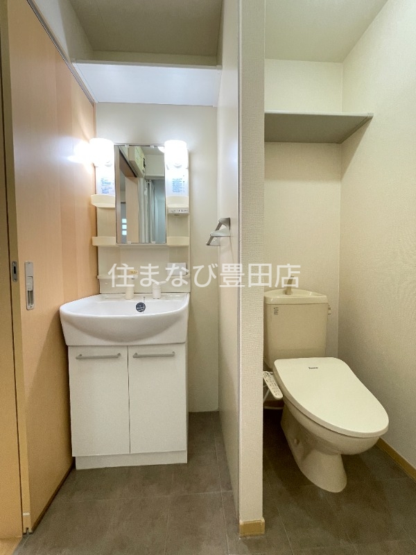 洗面設備　別部屋写真