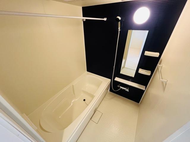 バス・シャワールーム　バスルーム