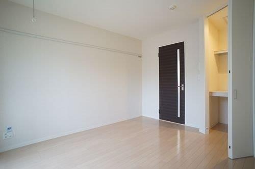 その他部屋・スペース　約7.5帖の洋室！