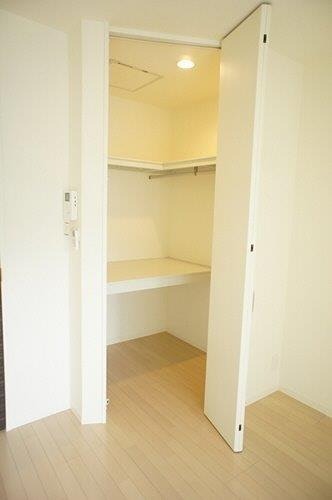 収納　ウォークインクローゼット
