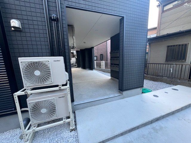 エントランス　エントランス