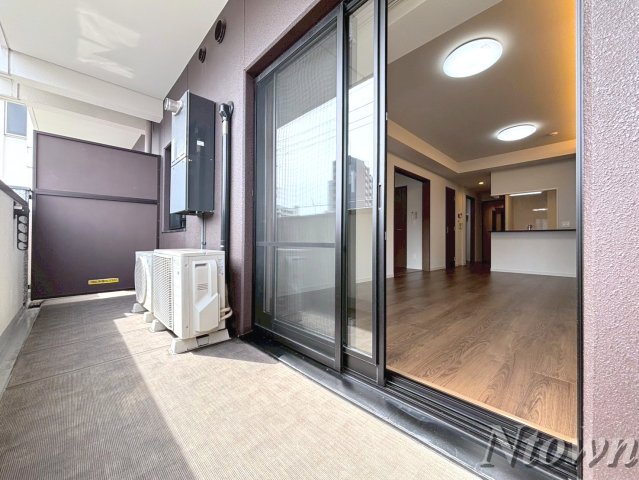 バルコニー　お洗濯にも便利なバルコニー付き