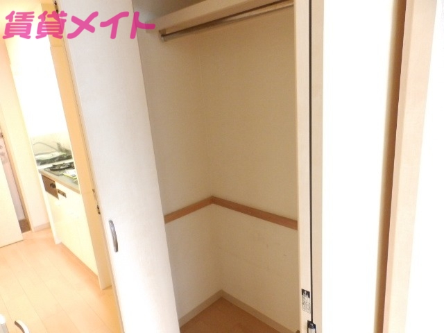 収納　別部屋参考写真です