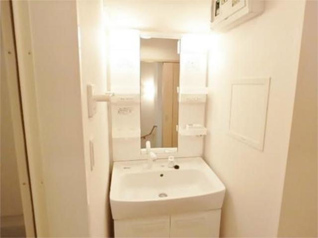 洗面設備　独立洗面台付き