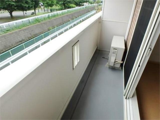 バルコニー　バルコニーも広くてお洗濯もバッチリ