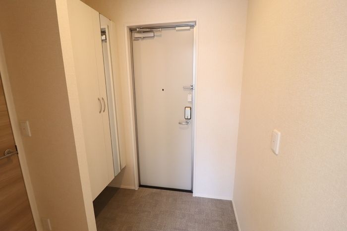 玄関　お問合せはタウンハウジングまで！※現地待合わせ相談可能