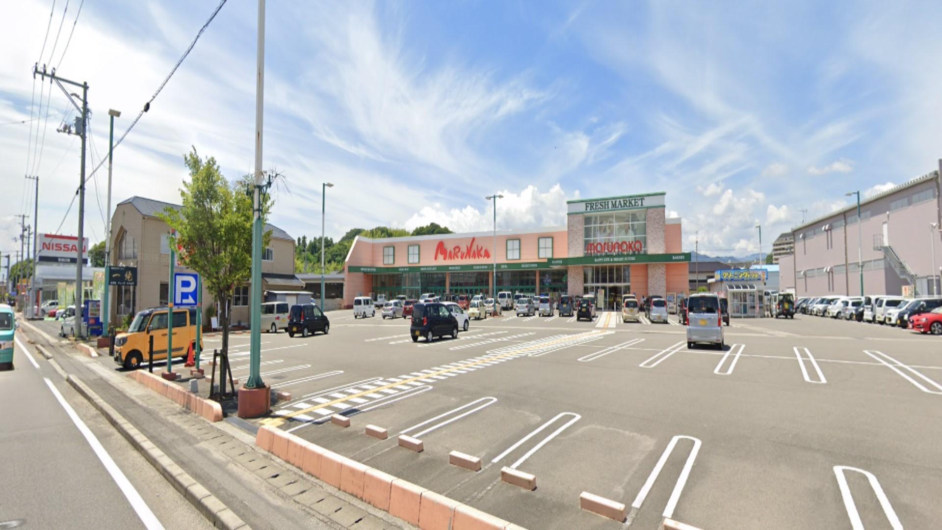 コンビニ　ファミリーマート今治郷桜井３丁目店（コンビニ）まで750m