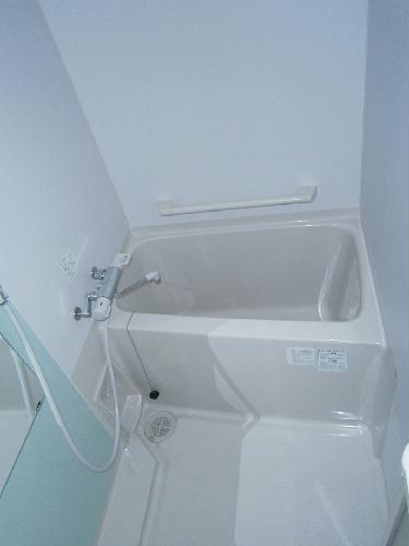 バス・シャワールーム　浴室乾燥機付きです。