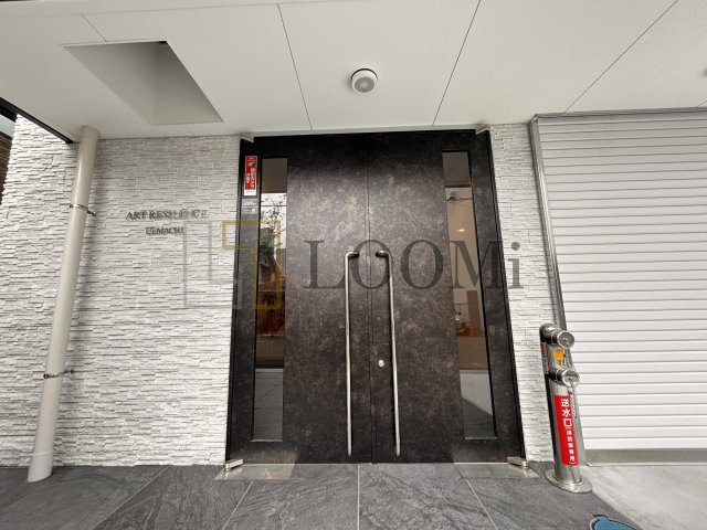 エントランス　アートレジデンス上町　エントランス