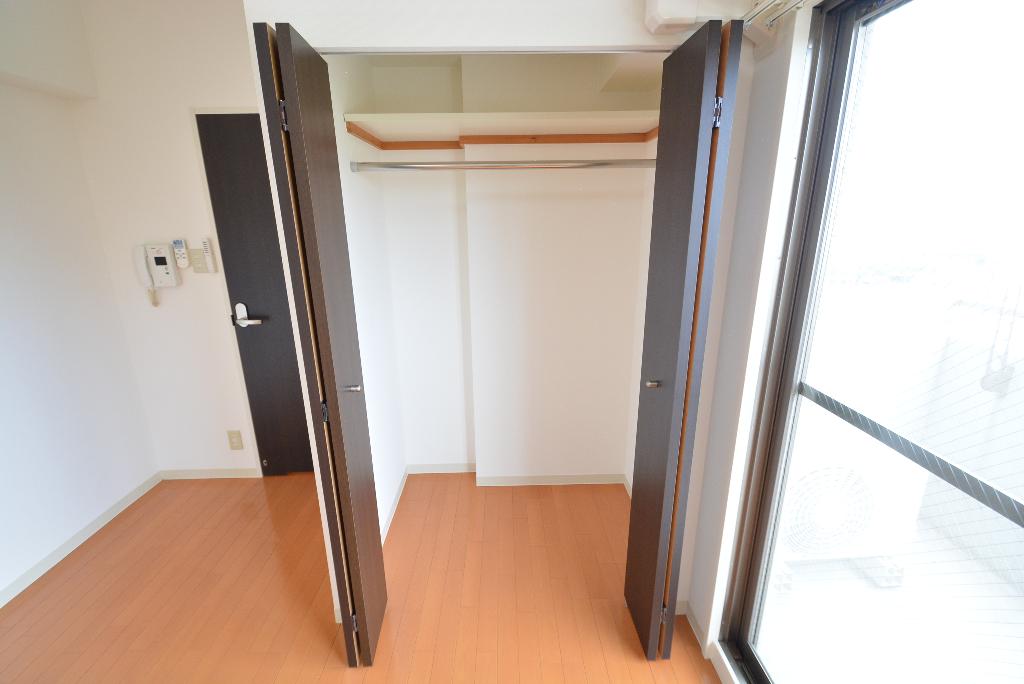 収納　クローゼット