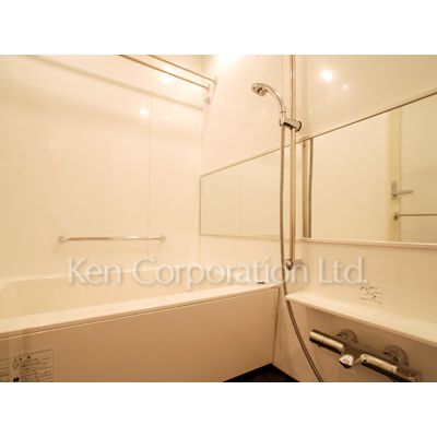 バス・シャワールーム　同タイプ5階のお部屋を撮影。仕様が異なることがあります。