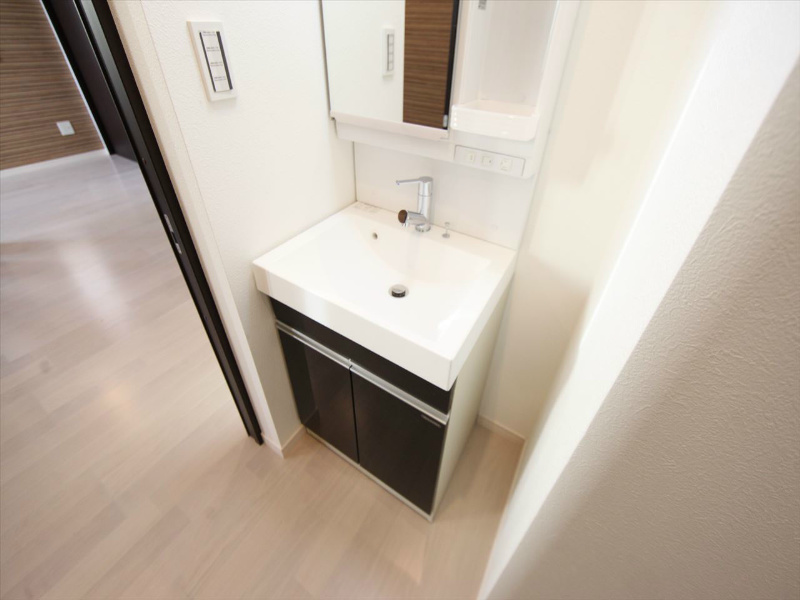 洗面設備　脱衣所　独立洗面台（シャンプードレッサー）