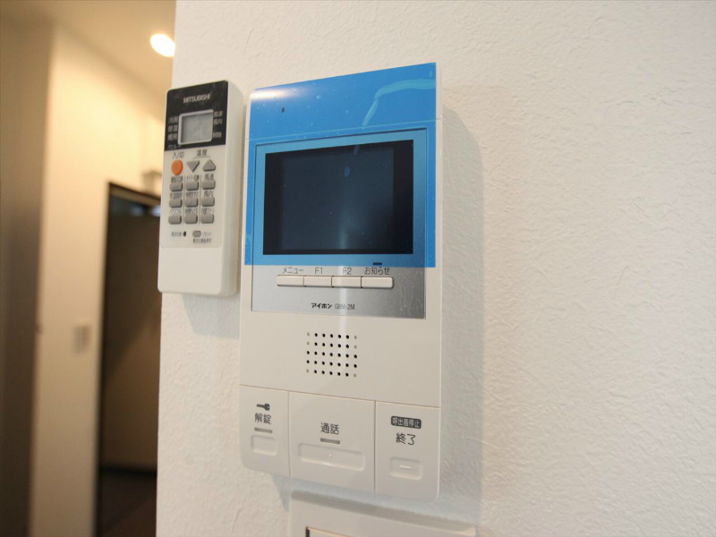 セキュリティ　TVモニター付インターホン
