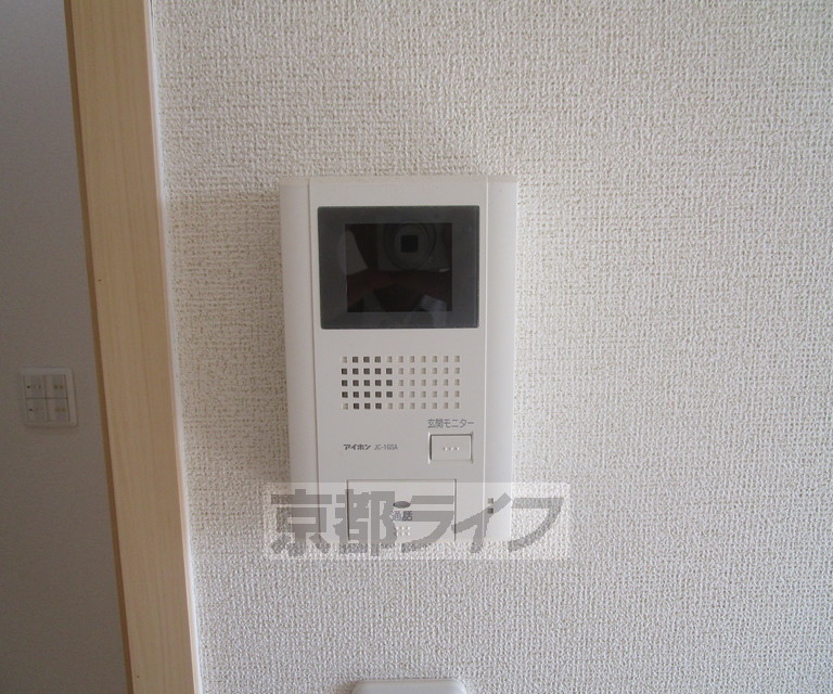 セキュリティ　テレビモニター付きになります。