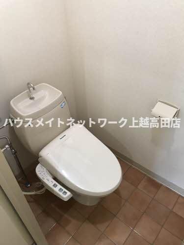 トイレ　温水洗浄暖房便座