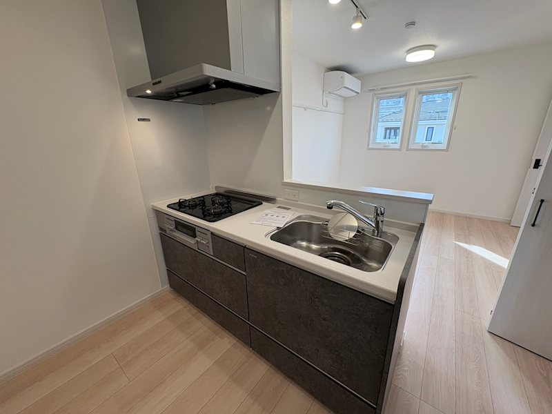 居室・リビング　別号室の参考写真となります。