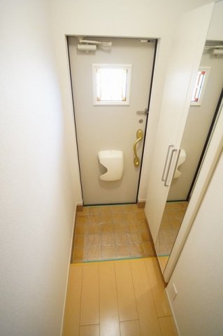 玄関　明るい玄関です