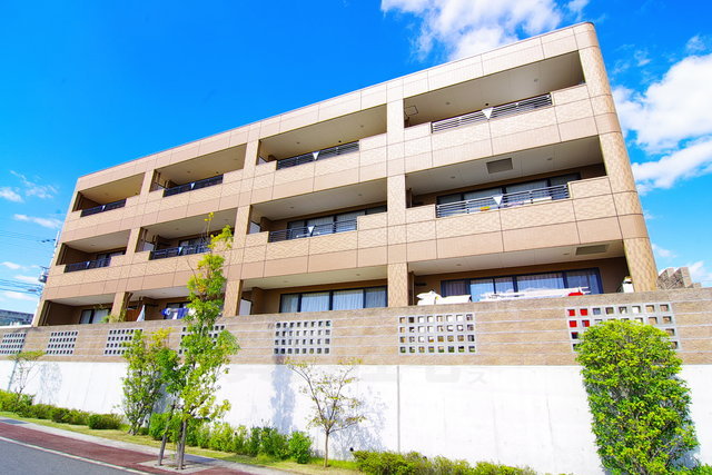 建物外観　オンライン内覧・現地案内も可能です