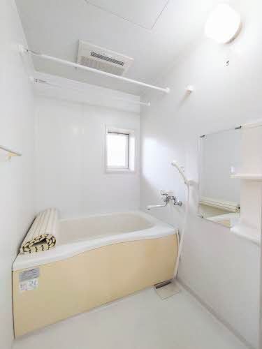 バス・シャワールーム　バスルーム