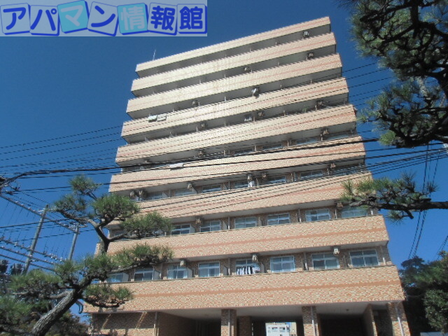 建物外観　タイル貼り