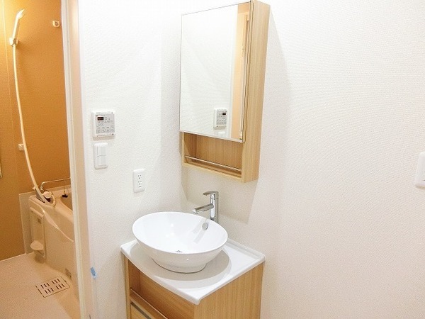 洗面設備　独立洗面台！