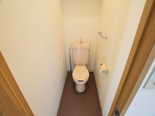 トイレ　別部屋参考写真です