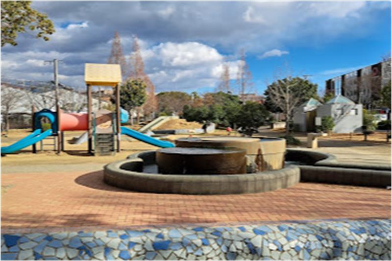 公園　龍華町東公園（公園）まで874m