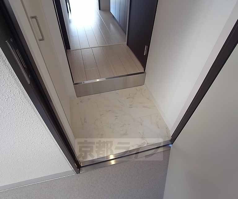 玄関　高級感のある玄関です。