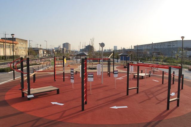 公園　健都レールサイド公園（公園）まで2440m