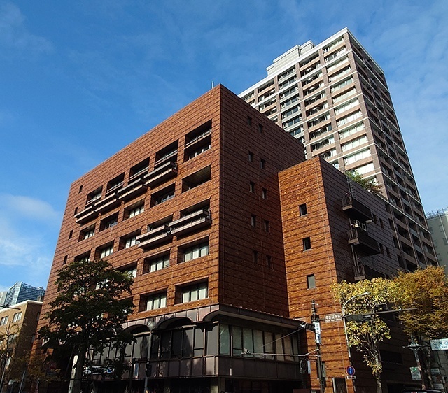 役所　横浜市中区役所（役所）まで780m