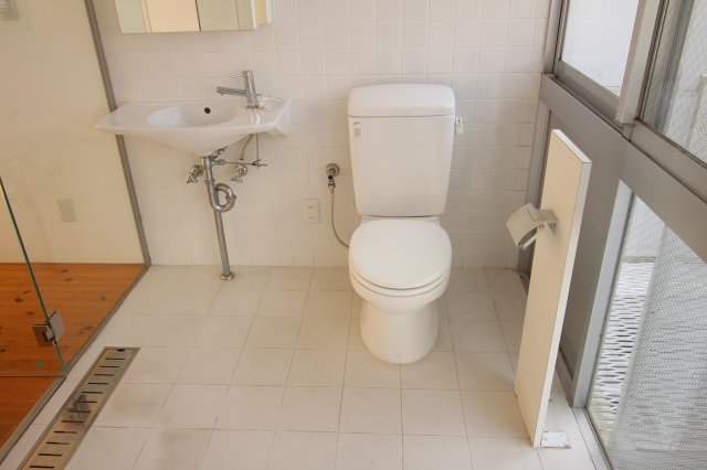 トイレ　トイレ