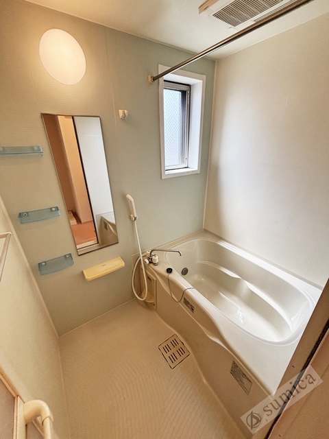 バス・シャワールーム　ゆったりお寛ぎください♪♪