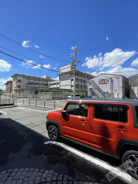 駐車場　ラクラク。敷地内駐車場です。