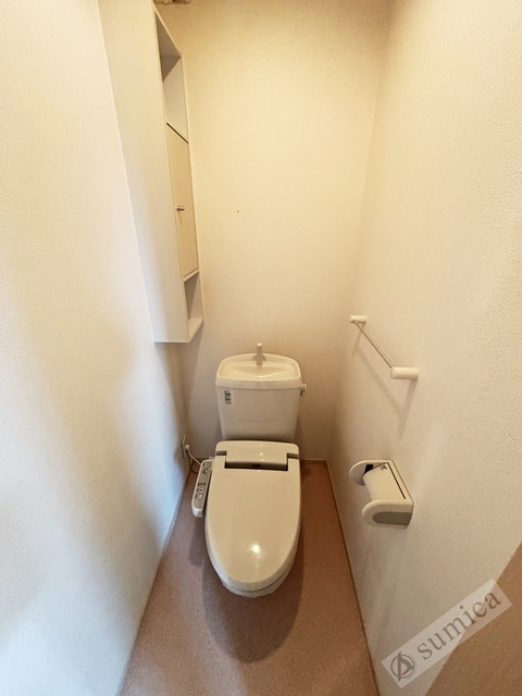 トイレ　ウォシュレット付きです♪♪