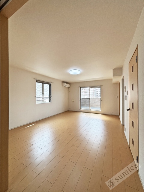 居室・リビング　広々１４．７帖のリビングです♪♪